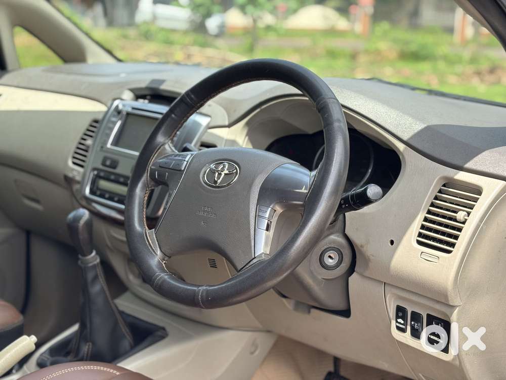 Toyota Innova 2.5 Vx (diesel) 8 Seater, 2014, Diesel