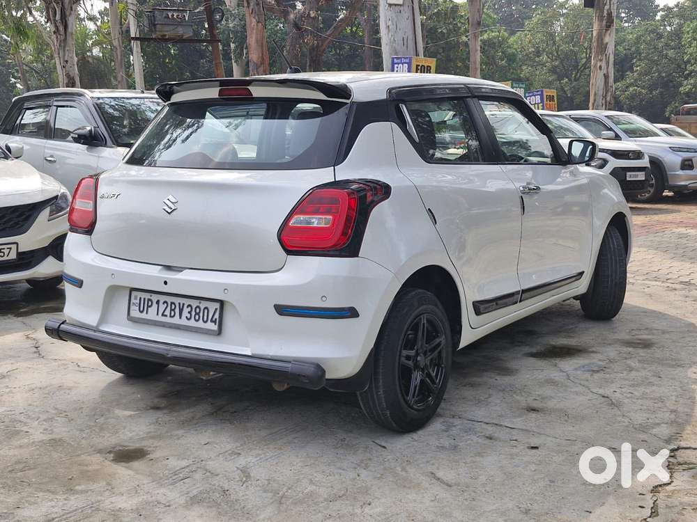 Maruti Suzuki Swift Vxi + Manual, 2024, Petrol
