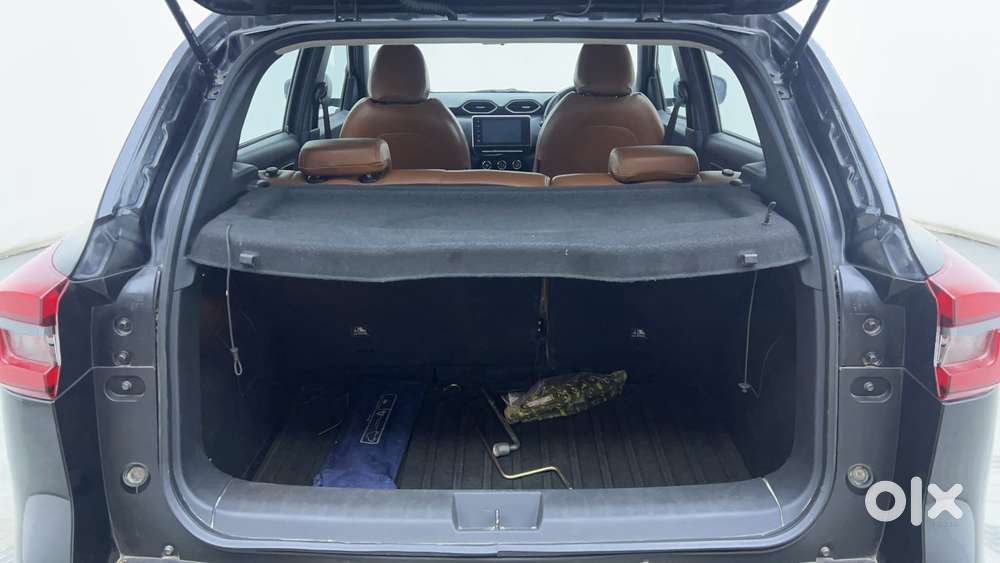 Nissan Magnite 1.0 Xv Premium Turbo Cvt, 2023, Petrol