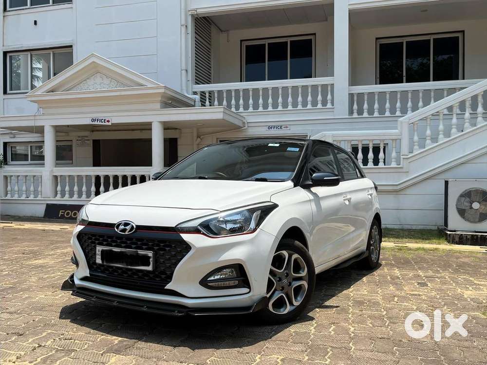 Hyundai I20 Asta Dual Tone  Showroom Maintained  Single Owner