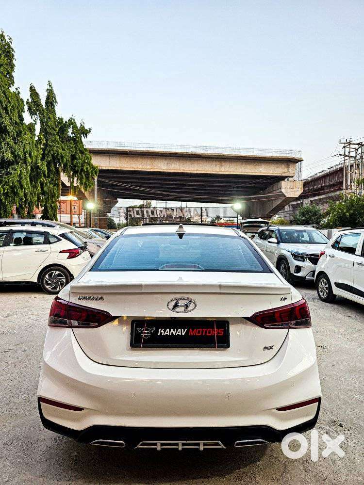 Hyundai Verna 1.6 Sx (o) Vtvt, 2019, Petrol