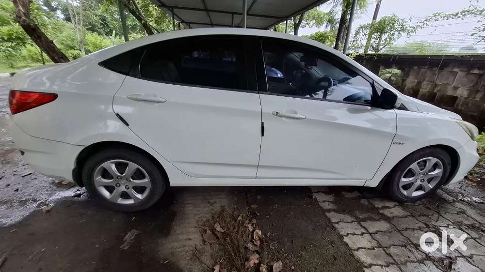 Hyundai Verna 1.6 Vtvt 2011