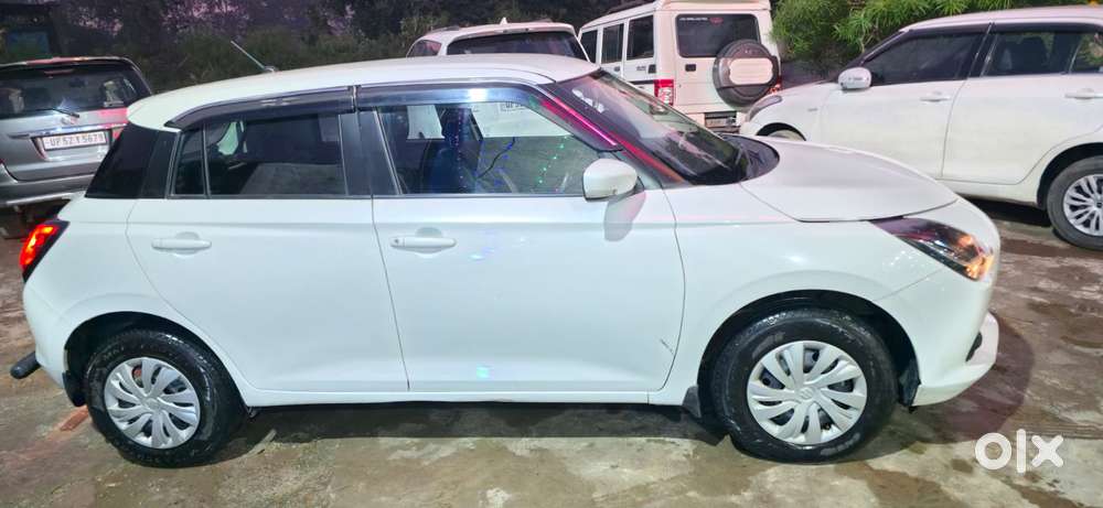 Maruti Suzuki Swift Vxi Optional, 2025, Petrol