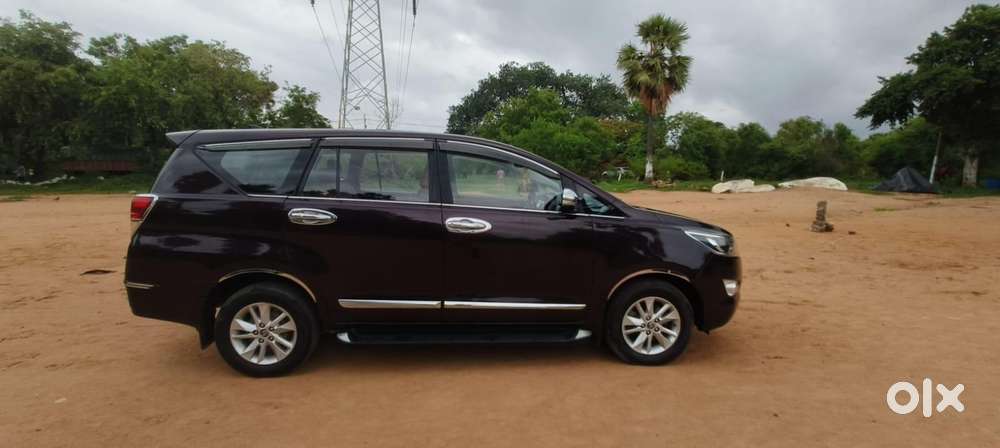 Toyota Innova 2.5 Vx 8 Seater Bs Iv, 2017, Diesel