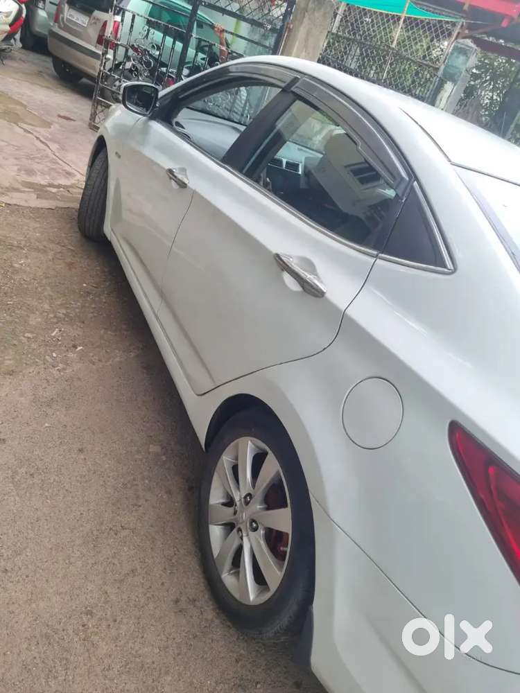 Hyundai Verna 2012 Diesel 980000 Km Driven