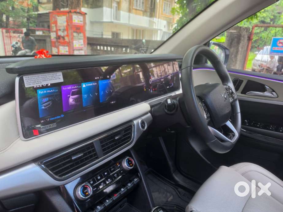 Mahindra Xuv700 2.2 Ax 7 Diesel Mt Str, 2025, Diesel