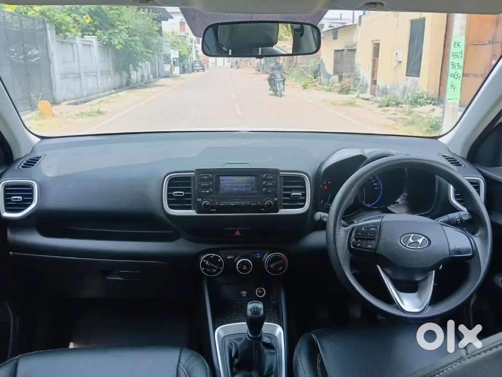 Hyundai New Venue 2020 Petrol 65000 Km Driven