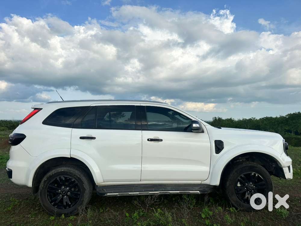 Ford Endeavour 3.2
