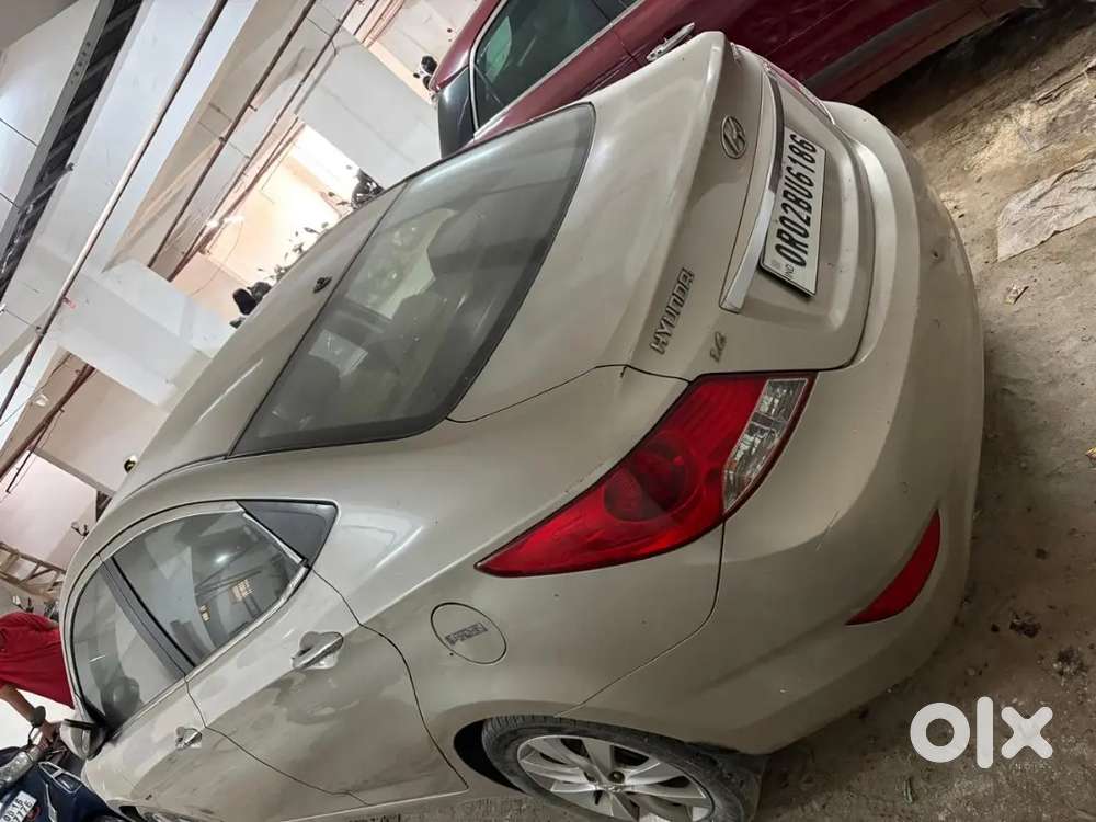 Hyundai Verna 1.6 S 2012