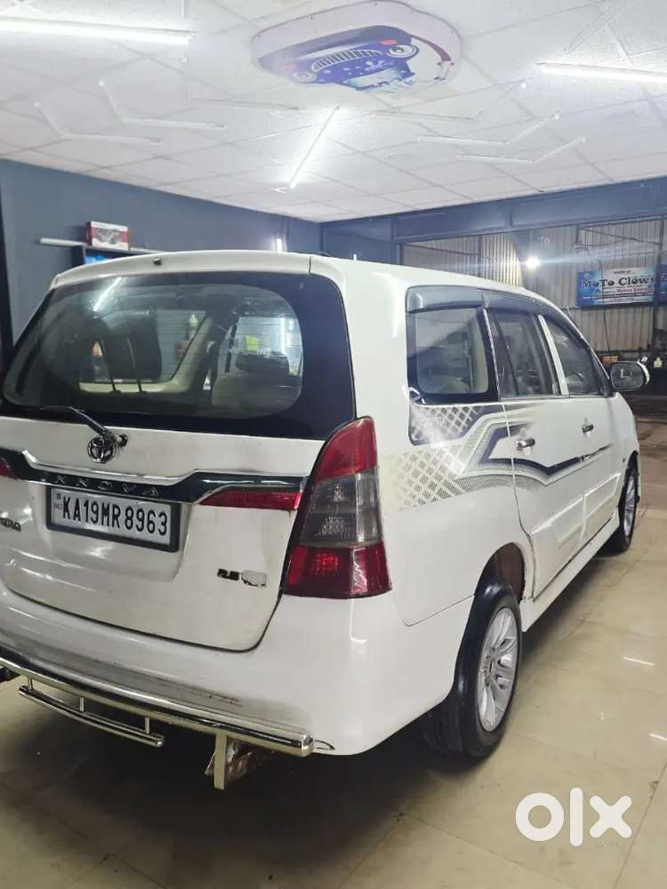 Innova 2.5 G Diesel 8 Seater For Sale Immediate Sale