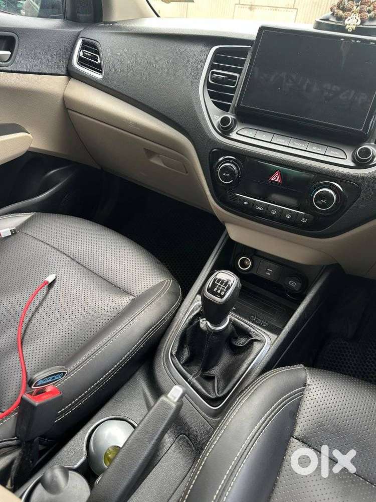 Hyundai Verna, 2023, Petrol