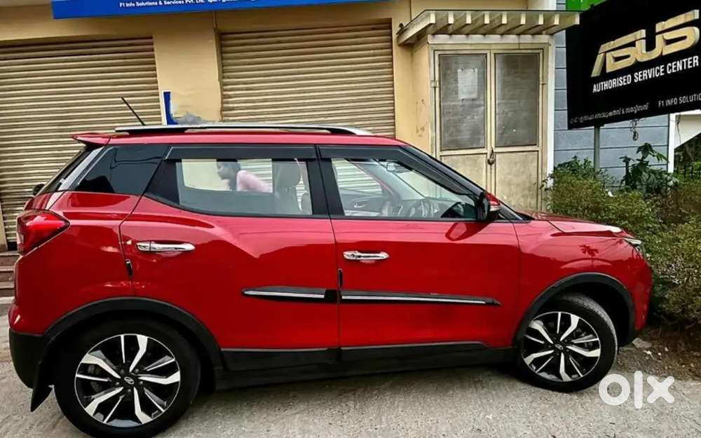 Mahindra Xuv300 W8(o) 2019 Petrol, Full Showroom History, 65k Driven
