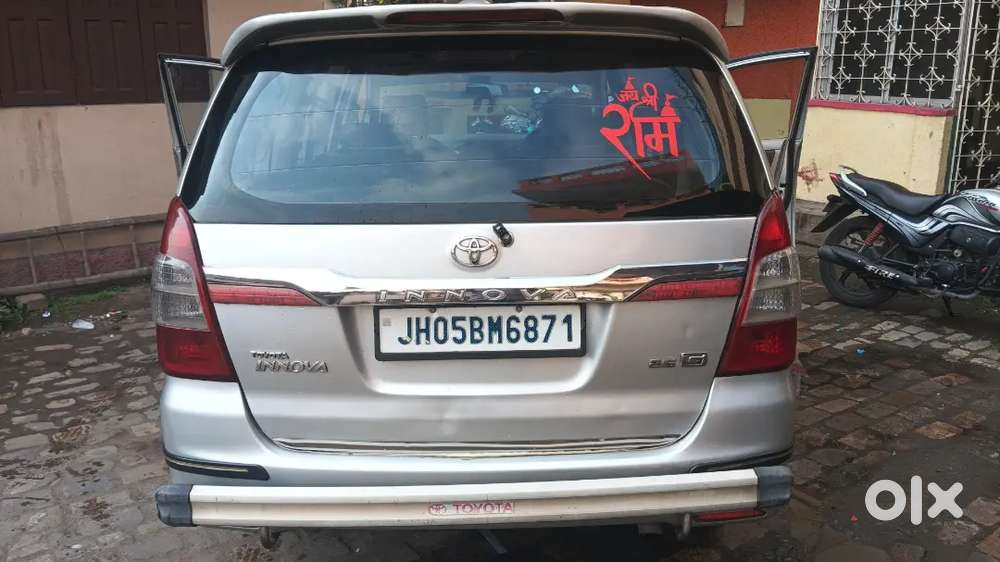 Toyota Innova 2016 Diesel 92000 Km Driven