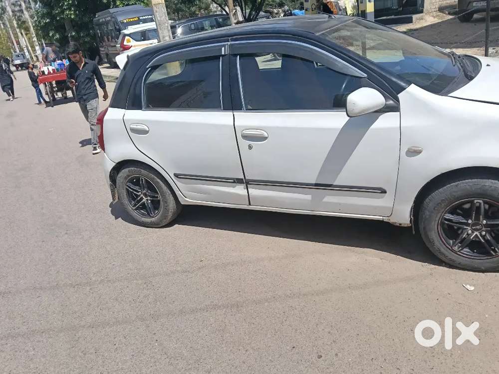 Toyota Etios 2012 Petrol 100000 Km Driven Aaloy Wihil +cng Kit Ok