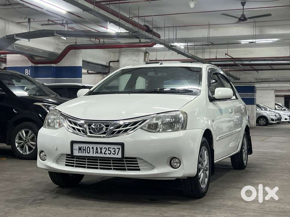 Toyota Etios V, 2011, Petrol