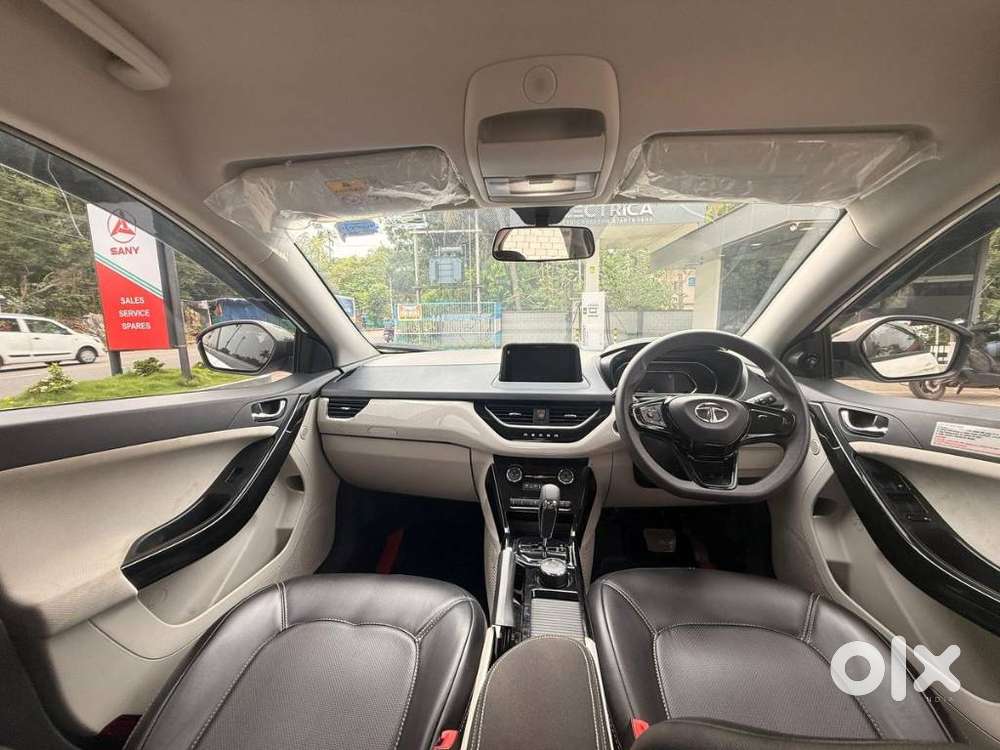 Tata Nexon 1.2 Revotron Xza Plus, 2023, Petrol
