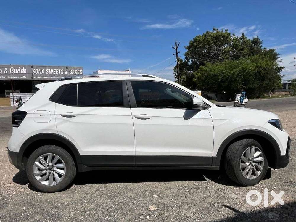 Volkswagen Taigun 1.0 Tsi Highline At, 2022, Petrol