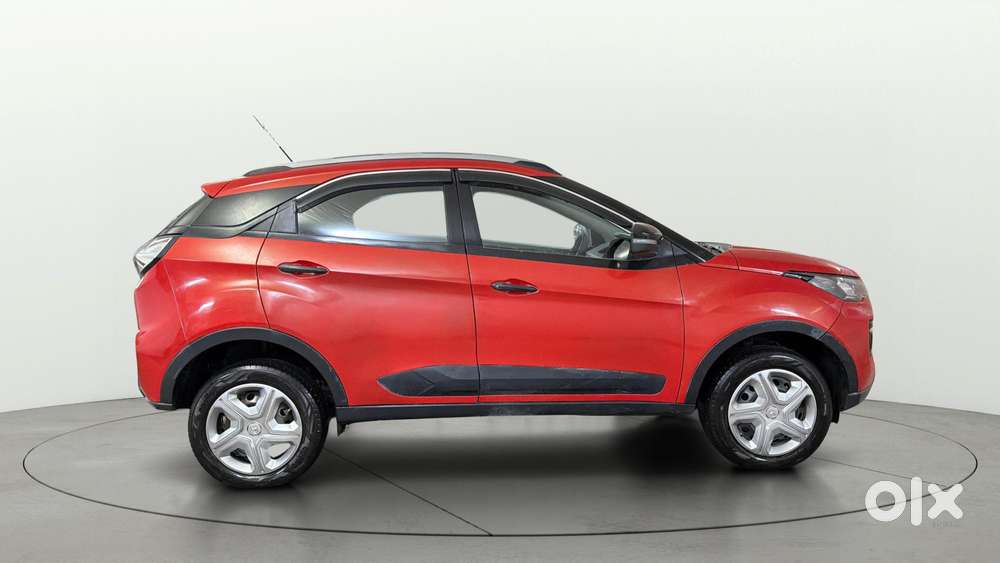 Tata Nexon 1.2 Revotron Xm, 2020, Petrol
