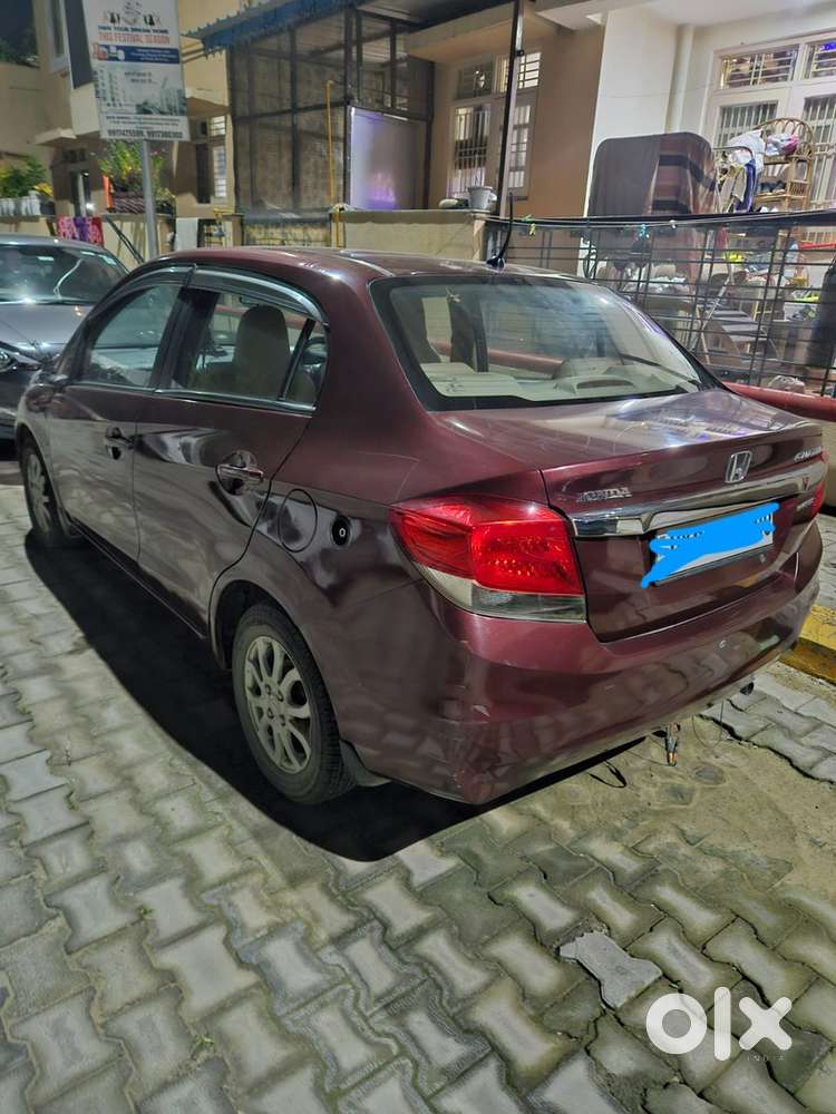 Honda Amaze 2015 Petrol Well Maintained