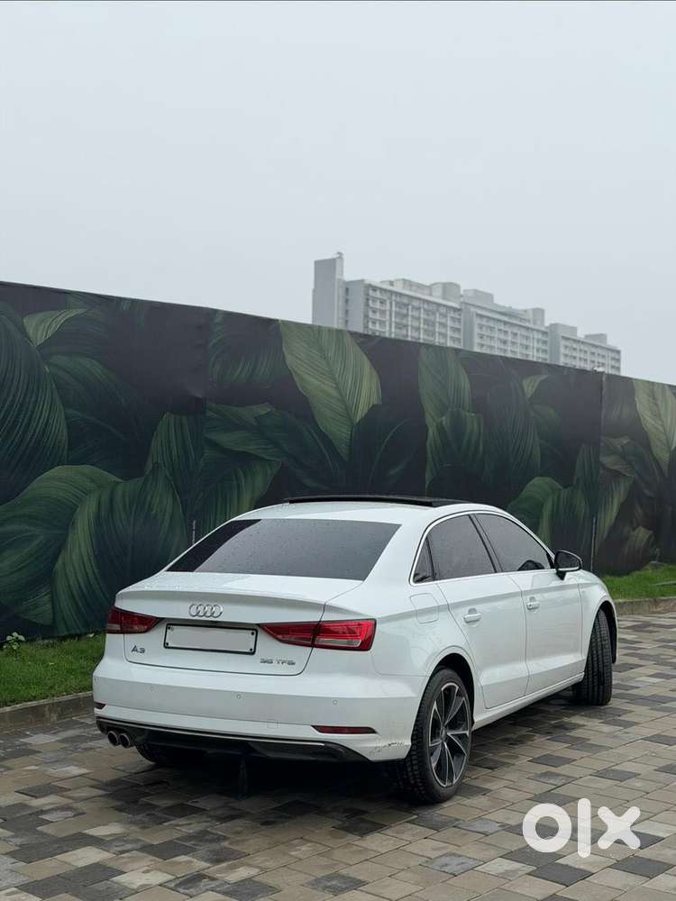 Audi A3 1.8 40 Tfsi Premium Plus + Sunroof, 2019, Petrol