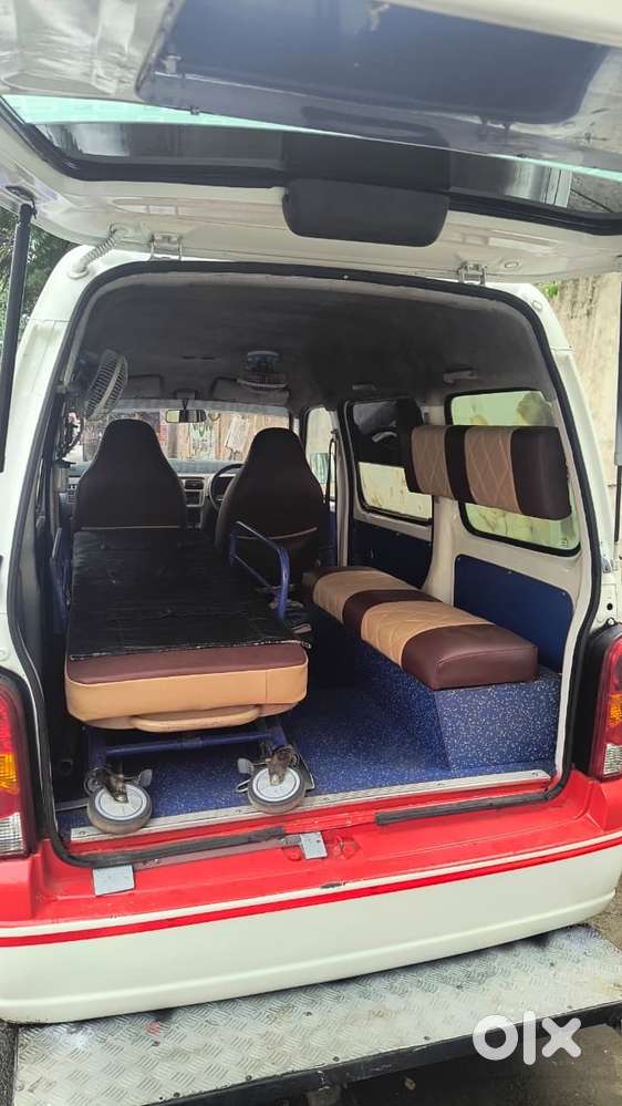 Ambulance Ecco Maruti