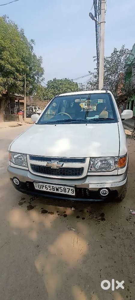 Chevrolet Tavera 2015