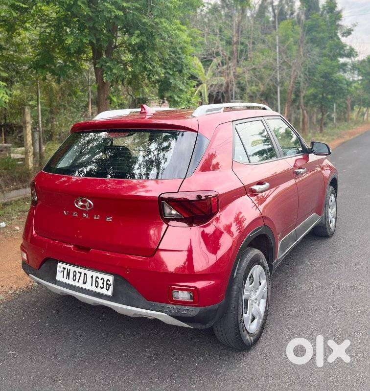 Hyundai Venue, 2022, Petrol