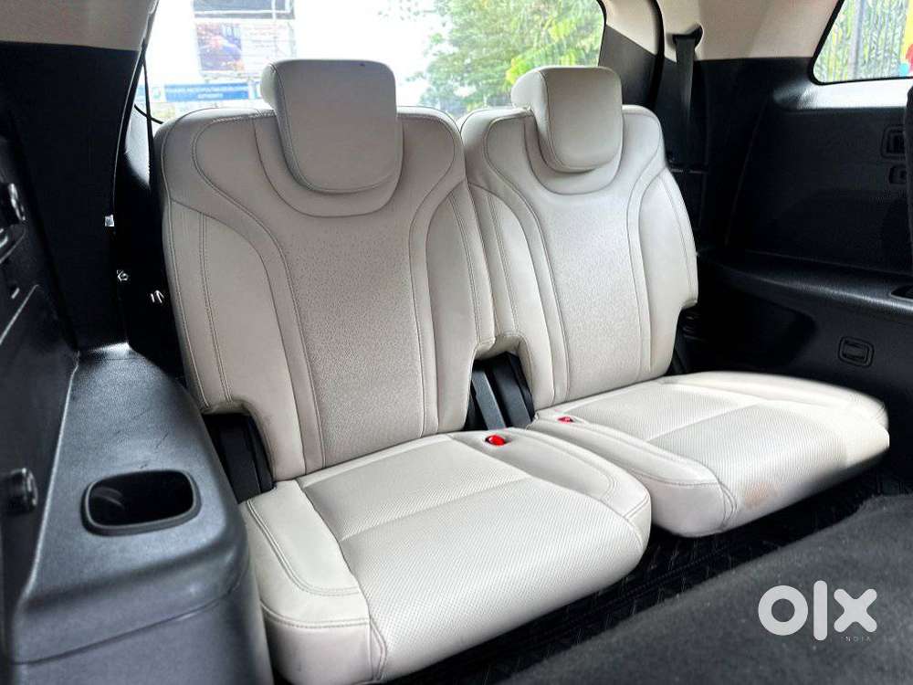 Mahindra Xuv700 2.2 Ax 7 Diesel At Str Awd, 2022, Diesel