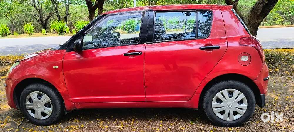 Maruti Suzuki Swift Vxi