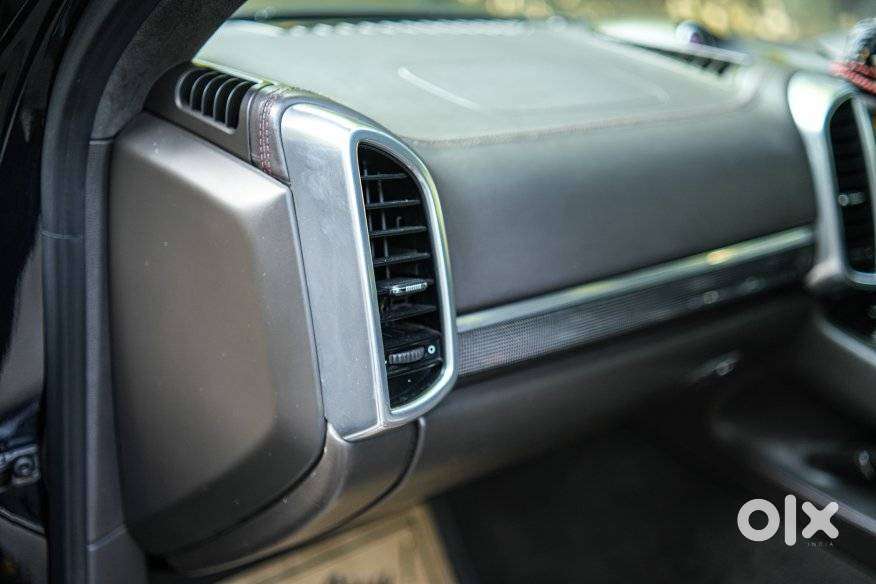 Porsche Cayenne Turbo S, 2015, Petrol