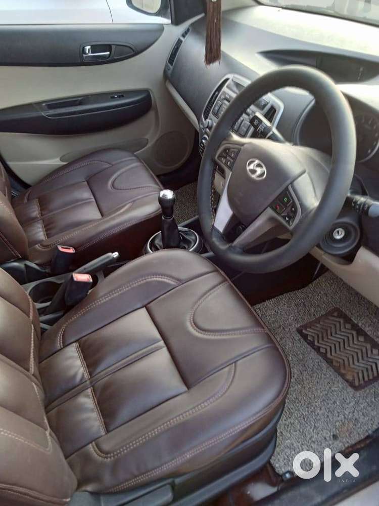 Hyundai I20 Sportz 2013 Petrol