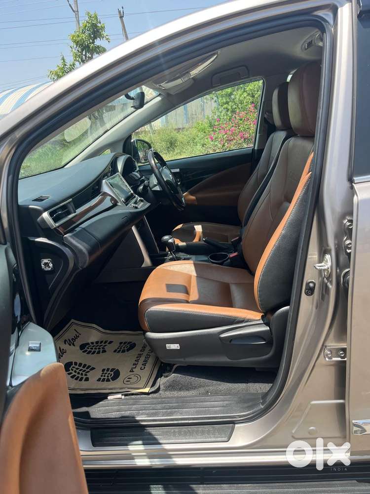 Toyota Innova Crysta 2.4 Gx Limited Edition At 7 Str, 2021, Diesel
