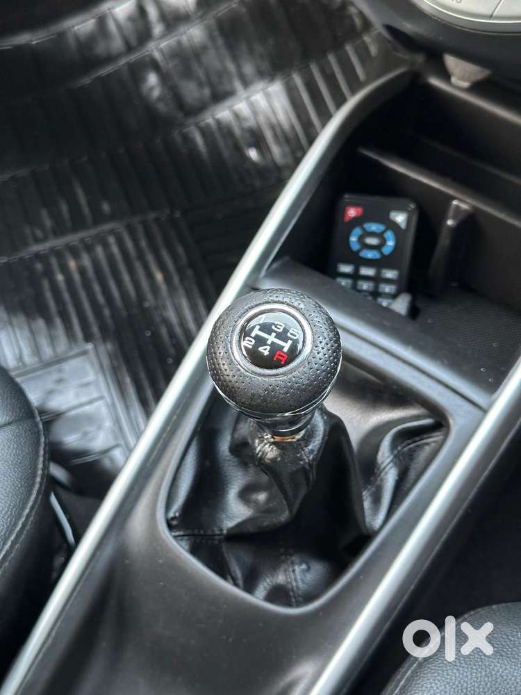 Maruti Suzuki Baleno 1.2 Delta, 2017, Petrol