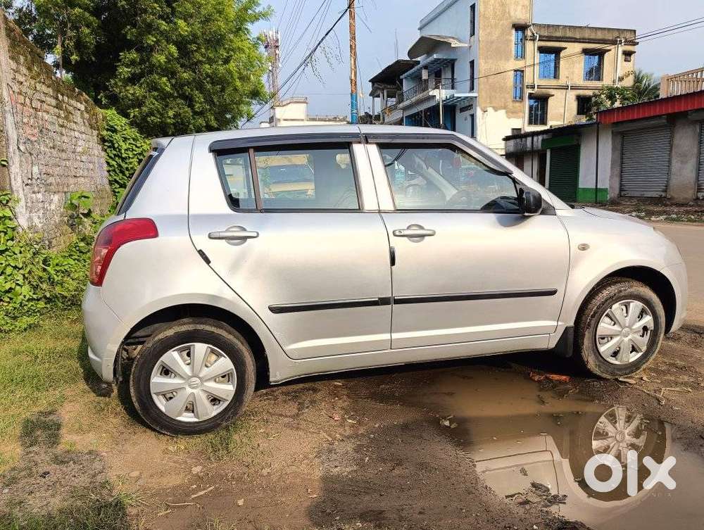 Maruti Suzuki Swift 1.2 Lxi (o), 2009, Petrol