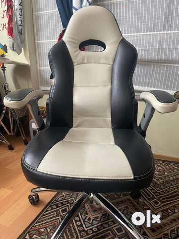 Urban ladder gaming chair hotsell