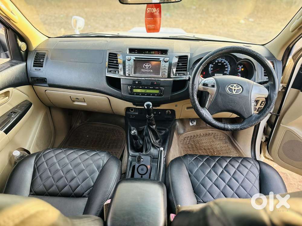 Toyota Fortuner 4x4 Manual Limited Edition, 2014, Diesel