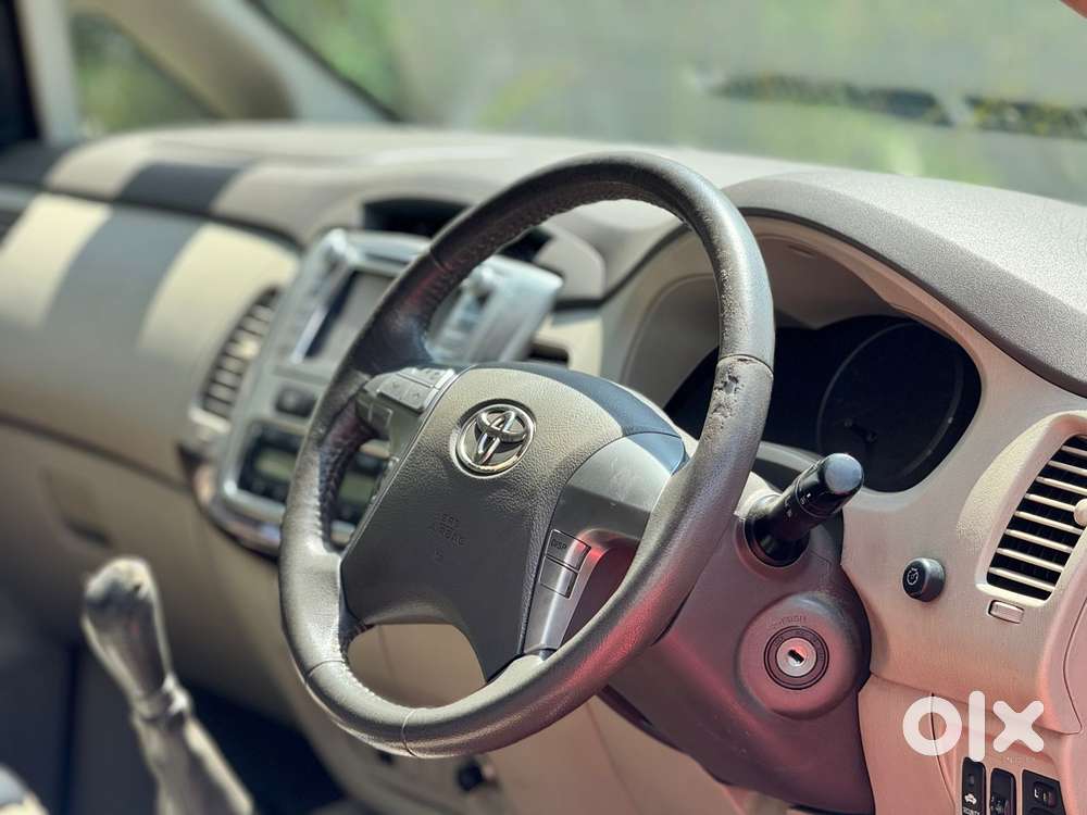 Toyota Innova 2.5 Vx 7 Str, 2012, Diesel