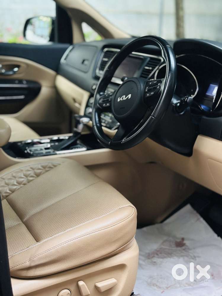 Kia Carnival Limousine Plus 7 Str, 2022, Diesel