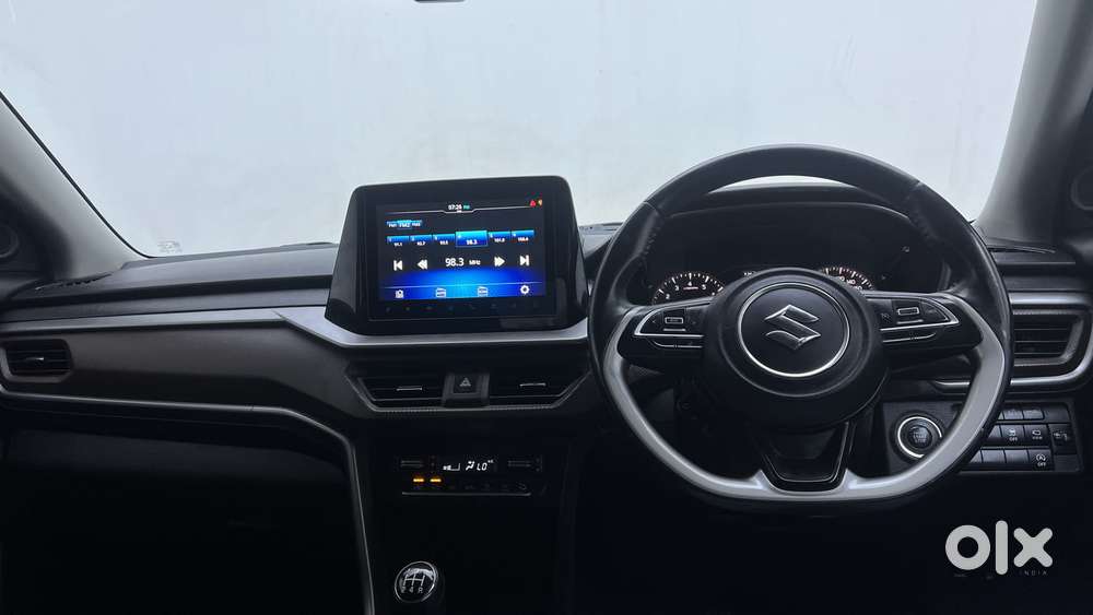 Maruti Suzuki Vitara Brezza 1.5 Zxi, 2022, Petrol