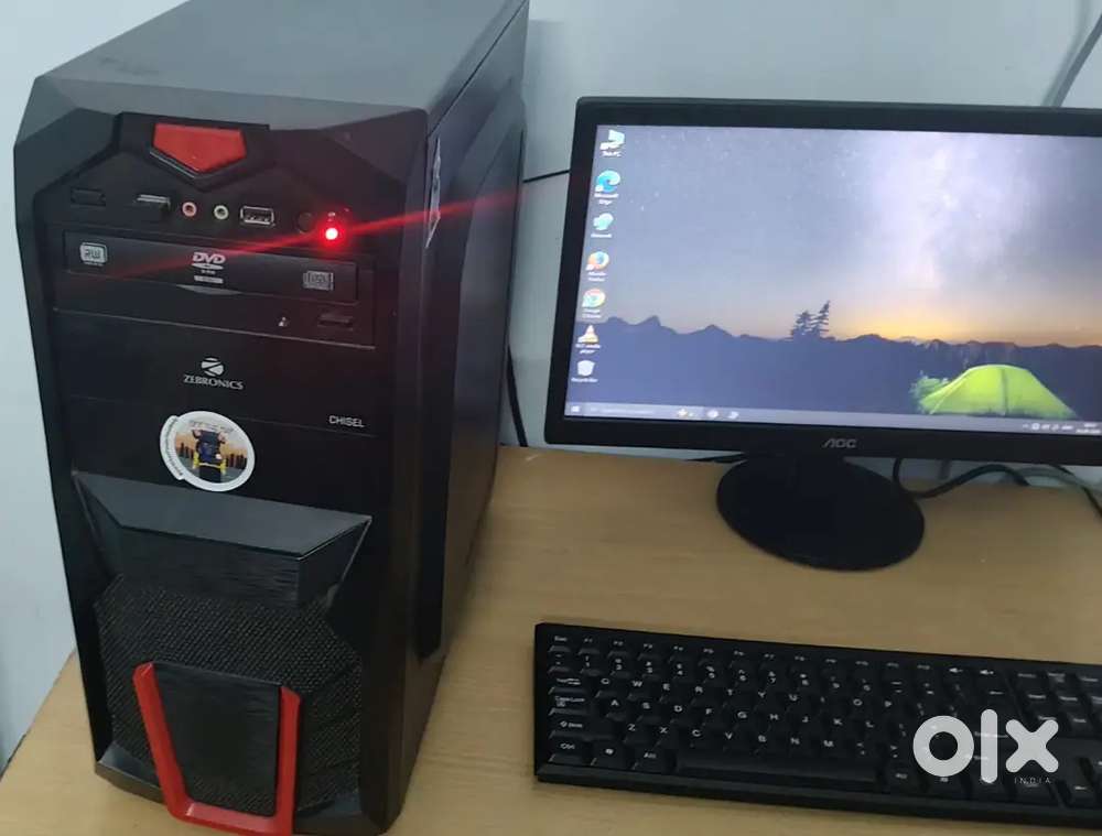 Desk Top Computer for sale