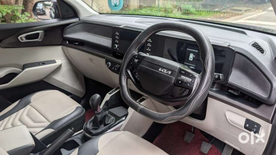 Kia Carens Clavis Htk, 2025, Petrol