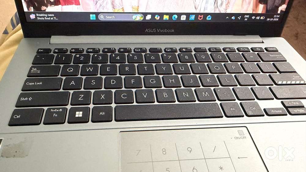 ASUS Vivobook Go 14, AMD Ryzen 3 7320U brand new hardly uaed 3-4 times