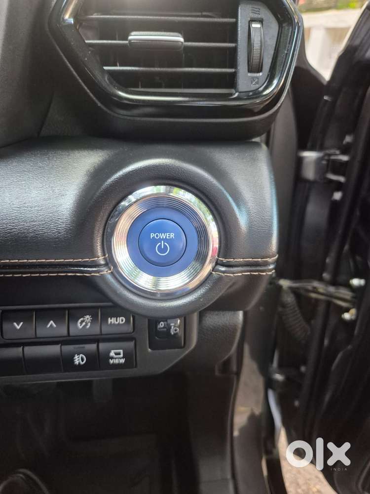 Maruti Suzuki Grand Vitara 1.5 Alpha Plus Intelligent Hybrid Ecvt, 2..