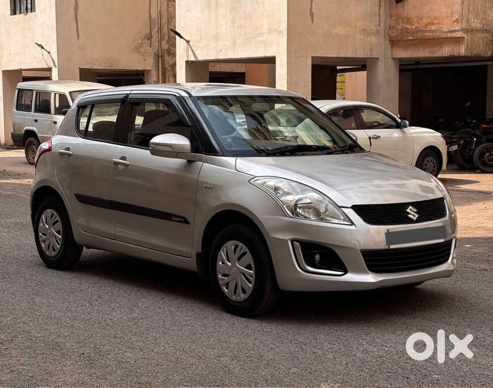 Maruti Suzuki Swift Vxi Abs Bsiv, 2017, Petrol
