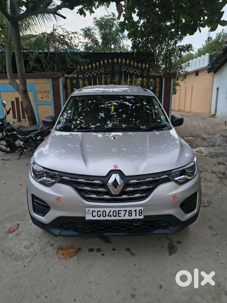 Renault Triber 1.0 Rxe 2025 Manual Petrol