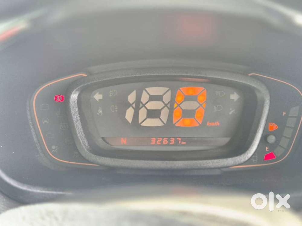 Renault Kwid 1.0 Rxt Amt Opt, 2017, Petrol