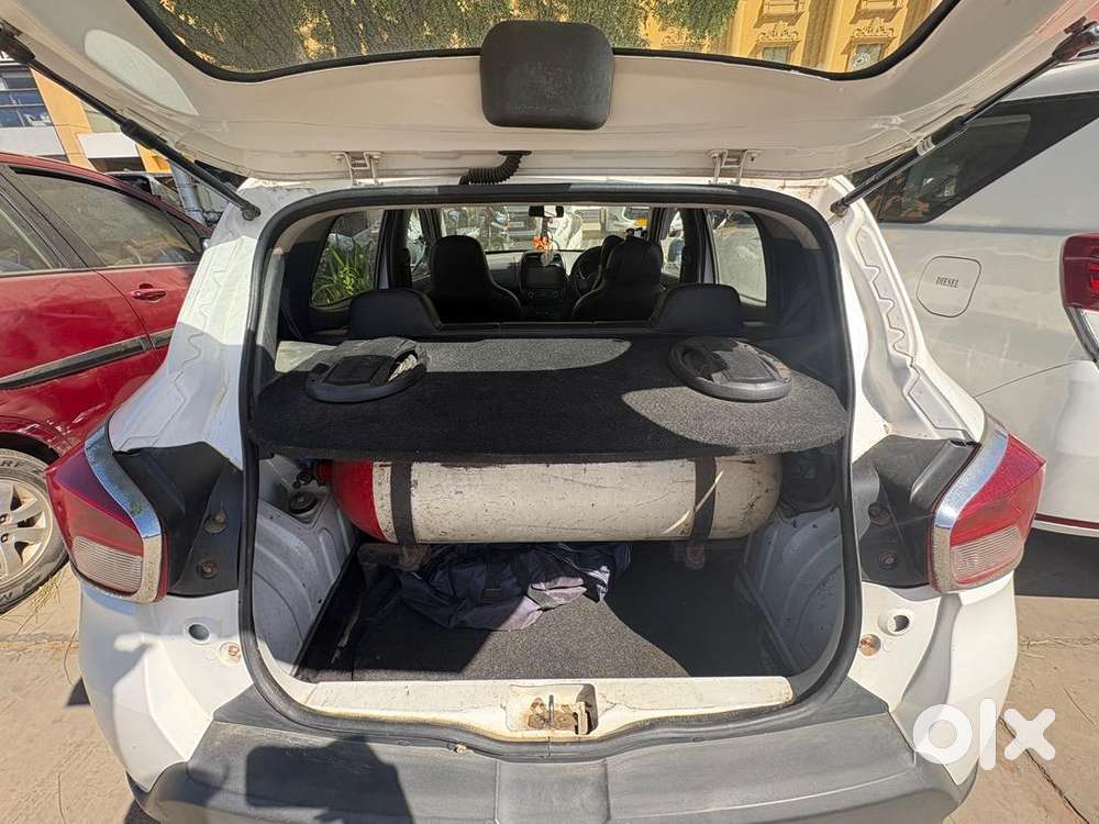 Renault Kwid Car 2016 White Petrol/cng