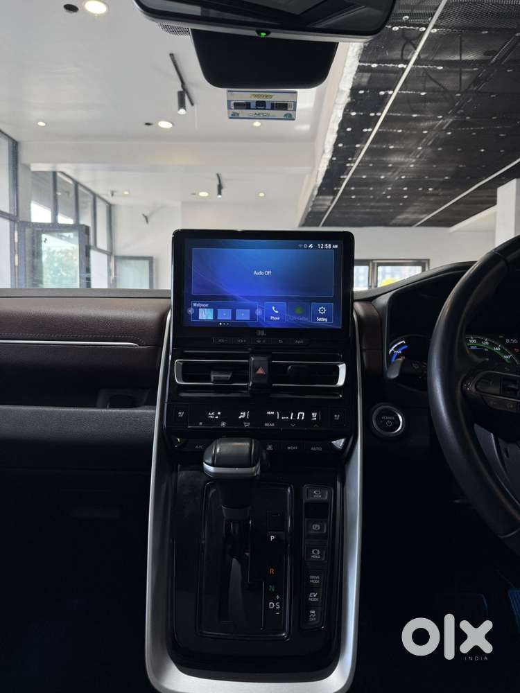 Toyota Innova Hycross 2.0 Zx (o) Hybrid 7 Str, 2024, Cng & Hybrids