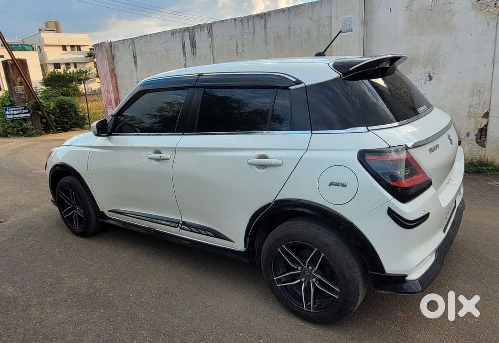 Maruti Suzuki Swift 1.2 Vxi (o), 2024, Petrol