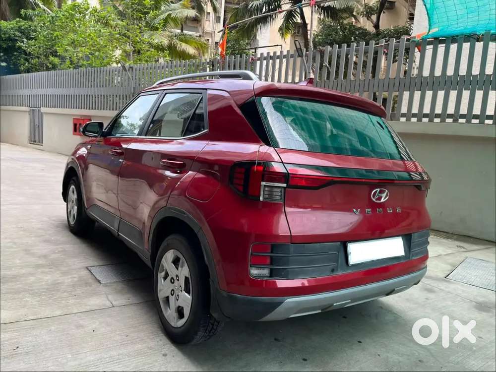 Hyundai Venue 2023 Petrol Single Owner For 5.25000